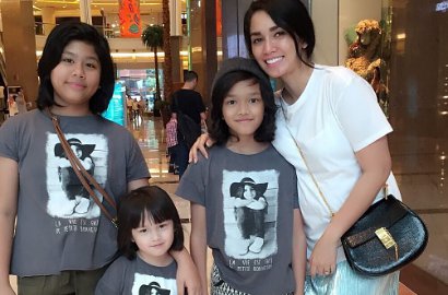 Begini Reaksi Anak Sulung Soal Kehamilan Ussy Sulistiawaty