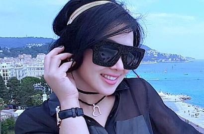 Waduh, Gaun Mewah Syahrini di Pesta Ultah Disebut Mirip Taplak Meja