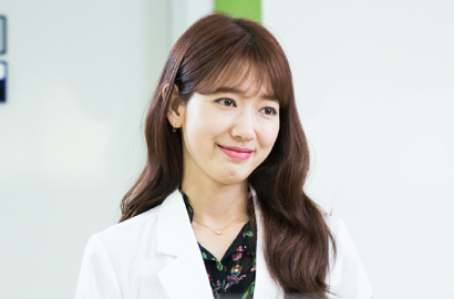 Waduh, Kuku Park Shin Hye Dapat Komplain Penonton di 'Doctors'