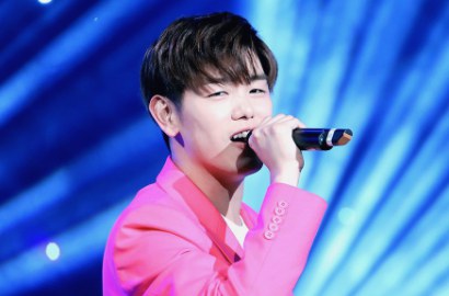 Galang Dana Untuk Amal, Eric Nam 'Ngamen' di Karaoke