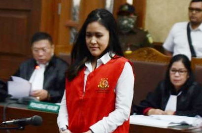 Lihat Rekaman CCTV Kafe Olivier, Sidang Jessica Bikin Netter Geregetan