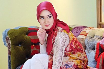 Selain KDRT, Dian Pelangi Ngotot Cerai Karena Orang Ketiga?