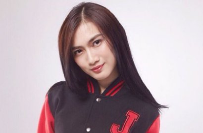 7 Tahun Kuliah, Melody JKT48 Akhirnya Raih Gelar Sarjana Pertanian