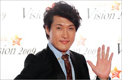 Netter Yakini Komedian Kim Ki Soo Jadi Transgender Karena Ini