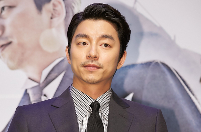 Rilis Grup Poster, Gong Yoo Tampan Berkharisma di 'The Age of Shadows'