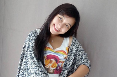 Adik Ayu Ting Ting Kembali Dituding Edit Foto Gara-Gara Pamer Kulit Putih Mulus