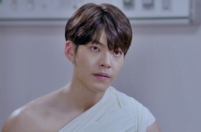 Bukan Suzy, Kim Woo Bin Bikin Baper Gendong Wanita Lain di 'Uncontrollably Fond'