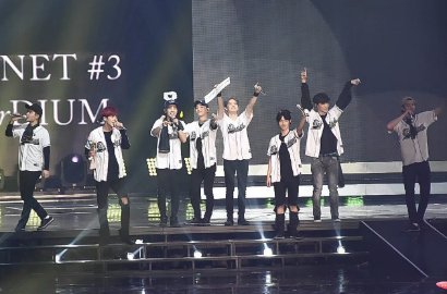 Tulis 'Monster' dan 'Lucky One', Produser Ini Beri Bocoran Lagu Baru EXO