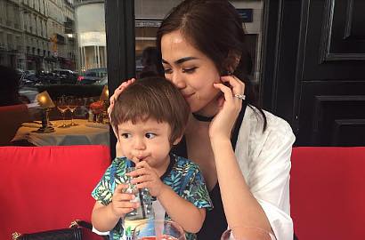 Jessica Iskandar dan El Sambut Antusias HUT RI ke-71