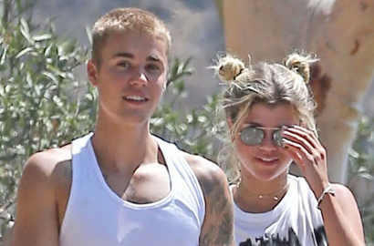 Sambil Telanjang Dada, Justin Bieber Kepergok Cium Mesra Sofia Richie di Jepang