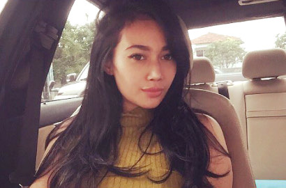 Berbikini Seksi, Ratu Felisha Asyik Joget-Joget Saat Liburan di Bali