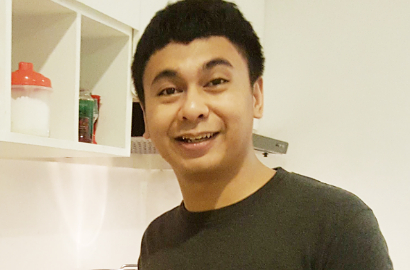 Raditya Dika Pamer Pemeran 'Hangout', Siapa Saja?