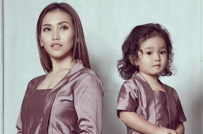 Dibully Gara-Gara Pakai Kostum Duyung, Putri Ayu Ting Ting Dibela Netter