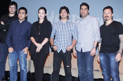 Main Film Aksi Pertama Lewat 'Headshot', Chelsea Islan Jadi Dokter Cantik
