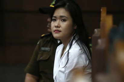 Dibacakan Laporan dari Australia Termasuk Percobaan Bunuh Diri, Jessica Menangis