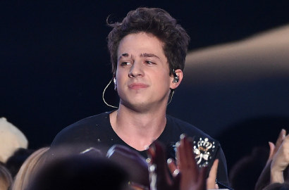 Tulis Kata Kasar dan Blokir Akun Fans di Twitter, Charlie Puth Tuai Kecaman