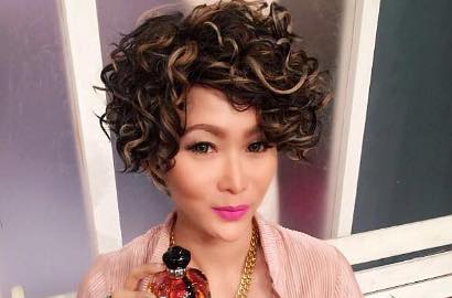Pakai Wig Warna Putih, Inul Daratista Dipuji Mirip Lady GaGa