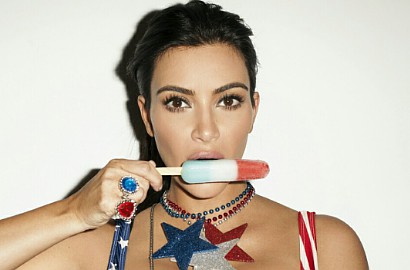 Pamer Pantat Bugil Jadi Cara Kim Kardashian Sembunyikan Masalah Pernikahan?