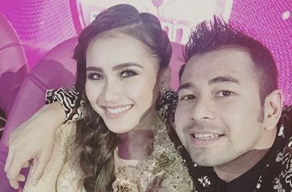 Raffi Ahmad Digosipkan Belikan Ayu Ting Ting Mobil Mini Cooper, Beneran?