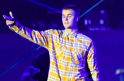 Diejek Fans Saat Manggung di V Festival, Justin Bieber Nyanyi Sambil Mabuk?