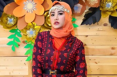 Usai Ditinggal Selingkuh, Shinta Bachir Juga Tak Pernah Dinafkahi Suami
