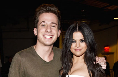 Charlie Puth Ketahuan Unfollow Instagram Selena Gomez Gara-Gara Justin Bieber?