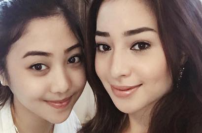 Sama-Sama Pakai Gaun Hitam Seksi, Cantik Nikita Willy atau Adiknya?