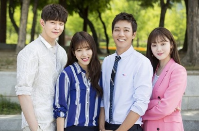 Park Shin Hye Cs dan Kru Rayakan Tamatnya 'Doctors' dengan Liburan