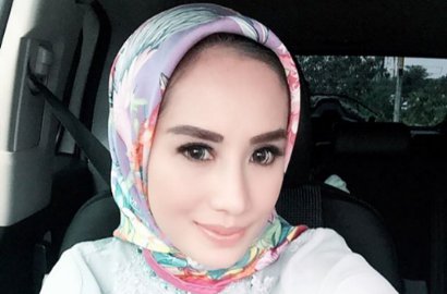 Akui Labil Masih Buka Tutup Hijab, Shinta Bachir: Aku Tak Mau Jadi Orang Munafik