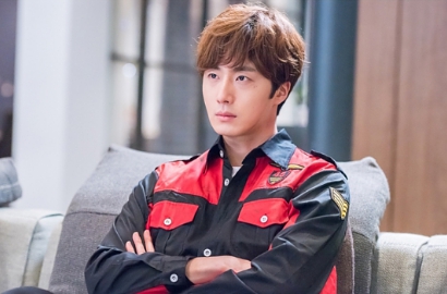 Topless, Adegan Jung Il Woo Pamer Abs di 'Cinderella' Ini Bikin Meleleh?