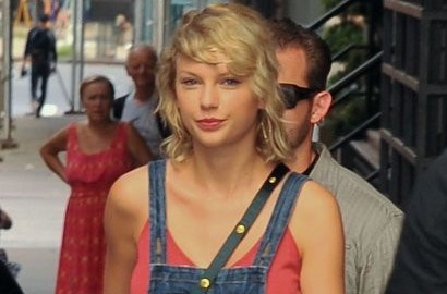 Jadi Selebriti Terkenal, Taylor Swift cs Tetap Rela Dampingi Pernikahan Sahabat