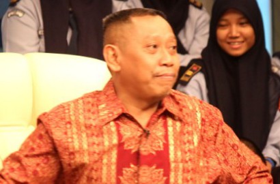 Banyak Pengemudi Ojek Online Datangi Pemakaman Istri Tukul, Ada Apa?
