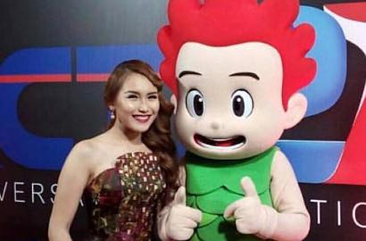Foto Bareng Agnes Monica dan Jupe, Ayu Ting Ting Kembali Dihujat Netter
