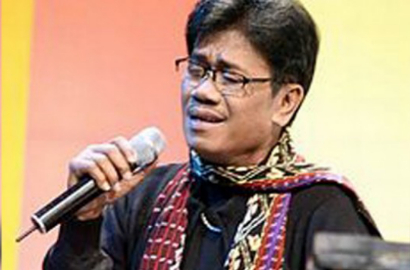 'Susul' Istri Tukul Arwana, Penyanyi Legendaris Eddy Silitonga Meninggal Dunia