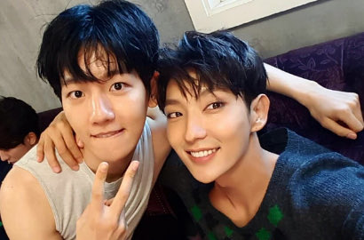 Lee Jun Ki Rangkul Baekhyun di Jumpa Pers 'Scarlet Heart' Bikin Fans Terharu
