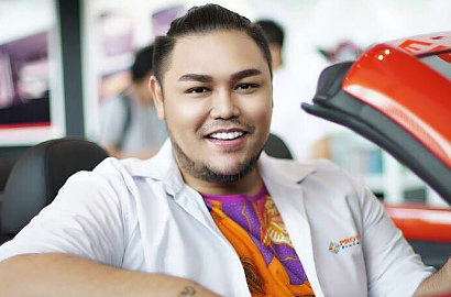 Dituding Jadi Pengalih Isu Raffi-Ayu Ting Ting, Ivan Gunawan Pamer Foto Ini