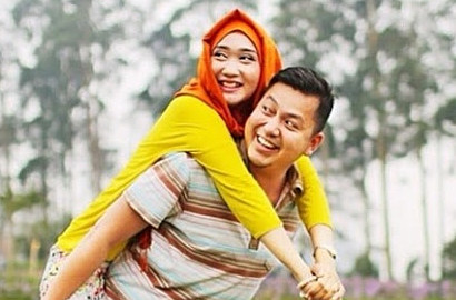 Dikabarkan Jatuh Sakit, Dian Pelangi Stres Urusan Perceraian?