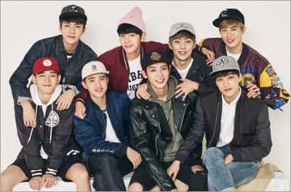 Setelah Tas Koper, Kini EXO 'Jualan' Topi
