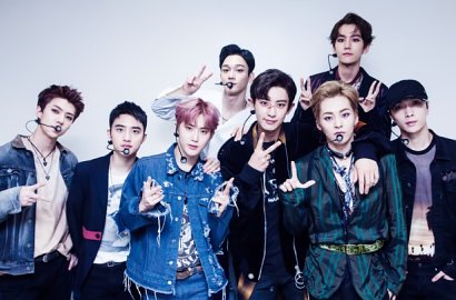 Promosi Berdelapan, Girangnya EXO Disambangi Kai di Gedung MBC