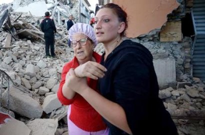 Gempa Bumi Tewaskan 281 Orang, Italia Kibarkan Bendera Setengah Tiang