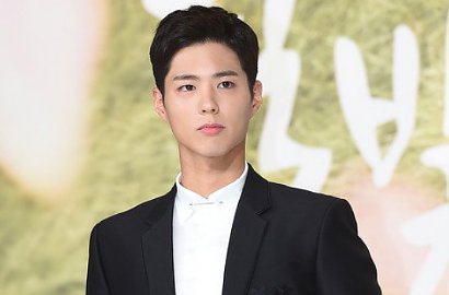 Jika Rating 'Moonlight' Tinggi, Park Bo Gum Ngedance 'Bombastic' Pakai Hanbok?