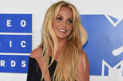 Manggung Lagi Setelah 9 Tahun, Britney Spears Bikin Gempar MTV VMA 2016