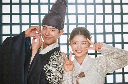 Siap-Siap Baper, Kim Yoo Jung Bersandar di Bahu Bo Gum di 'Moonlight'