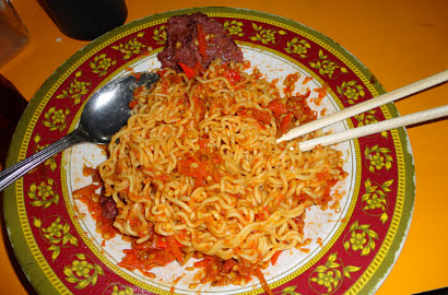 Bikin Kapok, Mie Super Pedas Warung Abang Adek Heboh di Medsos