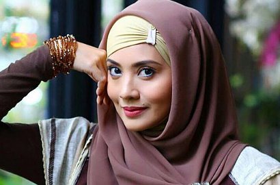 Pernah Curhat Soal Ditipu Orang, Elma Theana Sindir Gator Brajamusti?