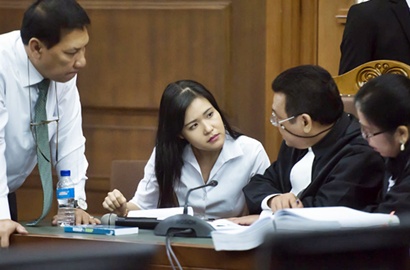 Biasa Tenang, Jessica Bantah Pendapat Kriminolog di Persidangan