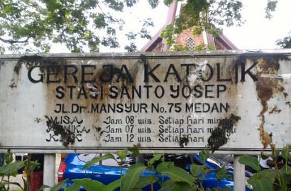 Masih Anak-Anak, Tersangka Teror Bom Medan Dibela 30 Pengacara