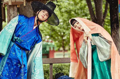 Senyum Hingga Cemberut, Park Bo Gum-Kim Yoo Jung Makin Mesra di BTS 'Moonlight'