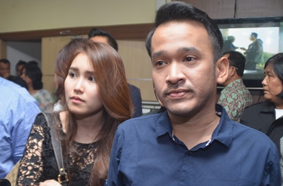 Dorong Kepala Ruben Onsu, Ayu Ting Ting Dikritik Kurang Ajar pada Yang Lebih Tua