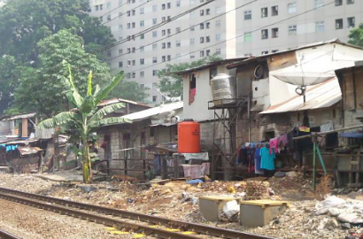 Warga Rawajati Ngotot Dirikan Tenda Usai Digusur, Wali Kota Jaksel Heran